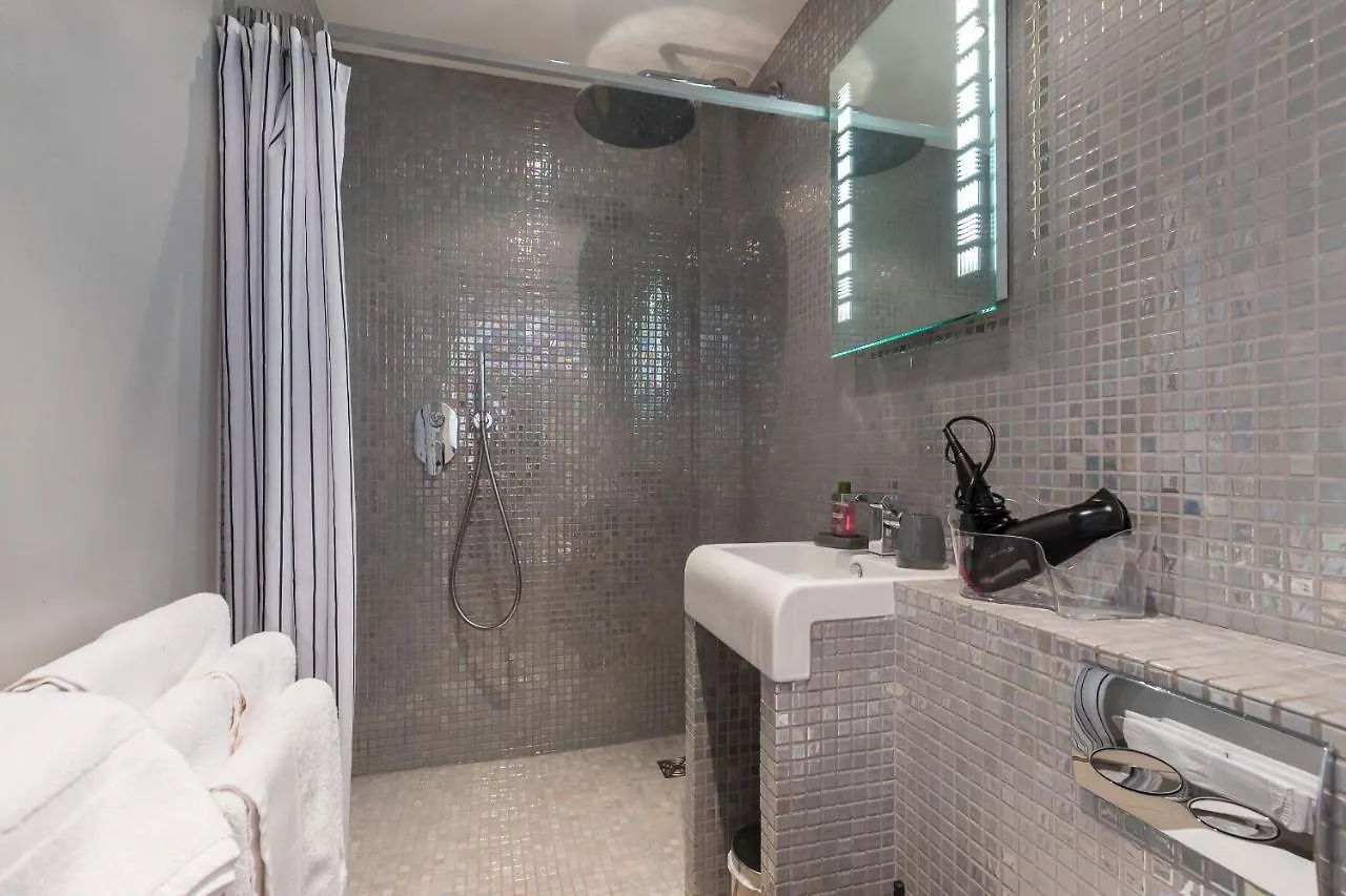 Guest house La Caravelle Hotel Nice